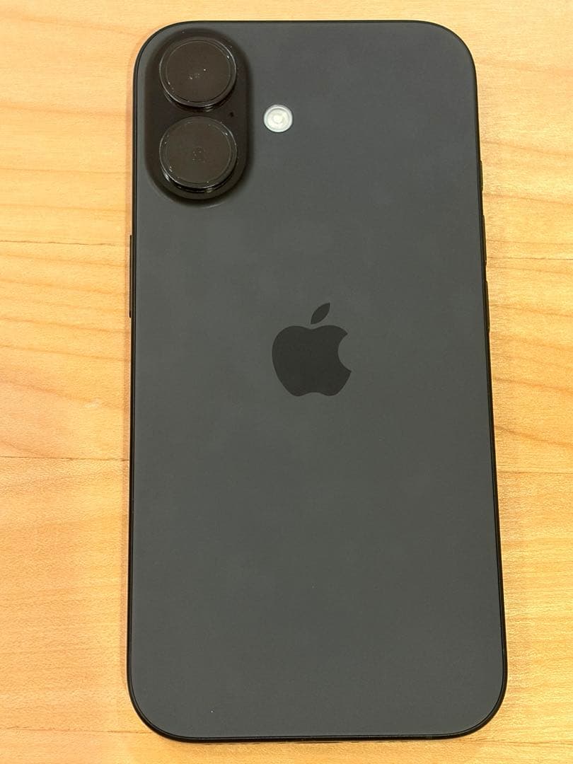 Apple iPhone 16 128 GB ブラック本体
