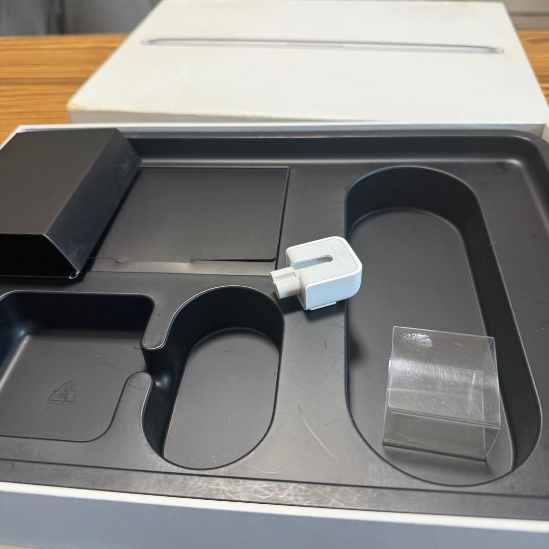 フ*界様 【訳あり】MacBook Pro 2015 8GB 128GB 13イ