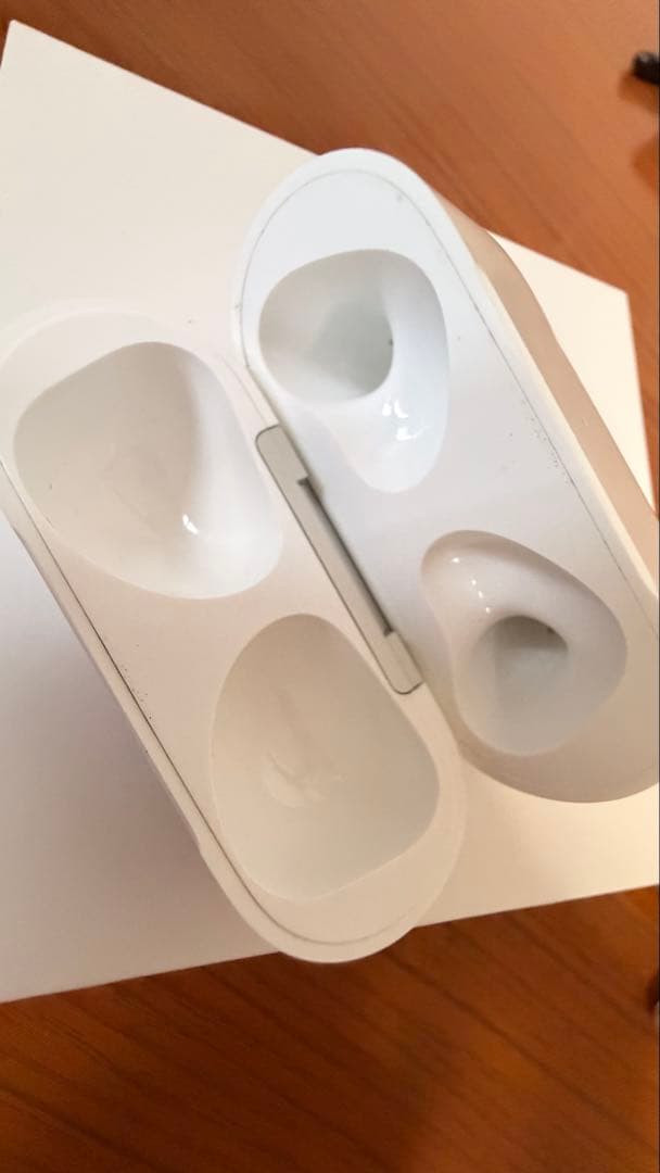 AirPods3本体 ホワイト 充電ケース付き