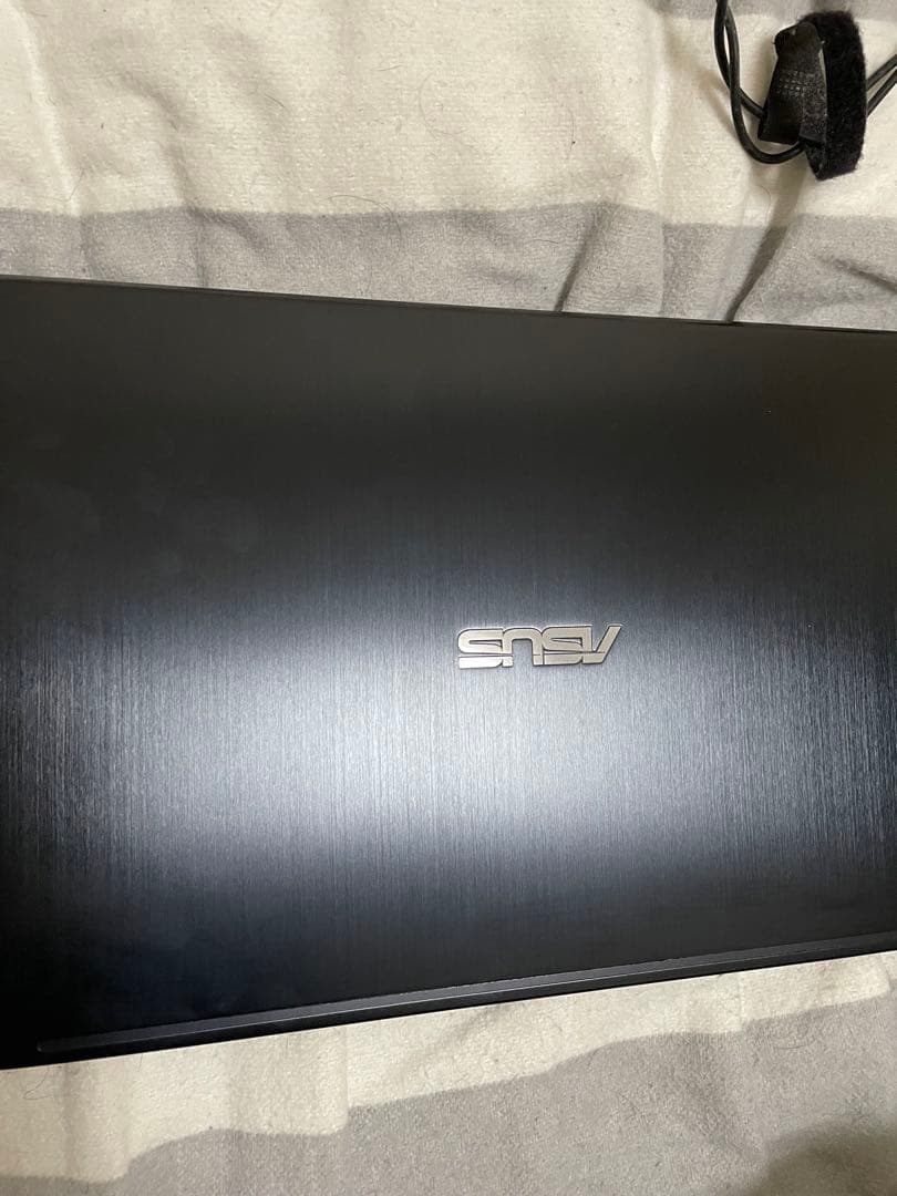 ASUS E410KA Intel Celeron N4500 4GBメモリー