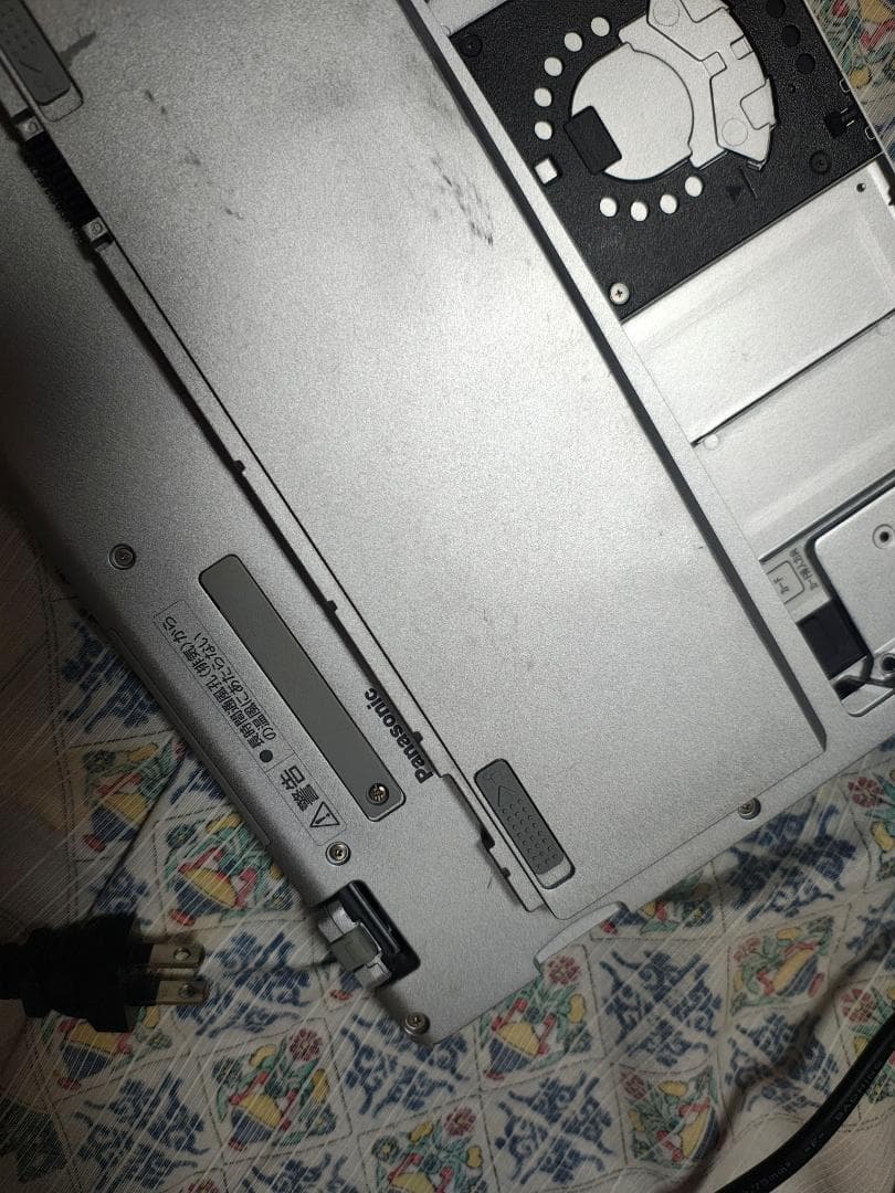 レッツノートQV9 ＲＤＡＶＳ　ジャンク品