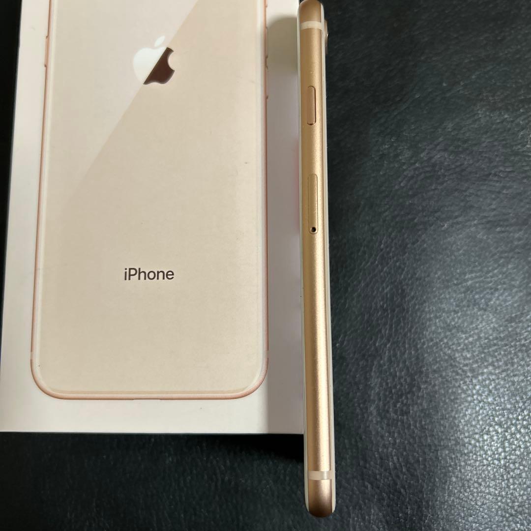 docomo iPhone 8 ローズ 64gb本体 92％　箱付き