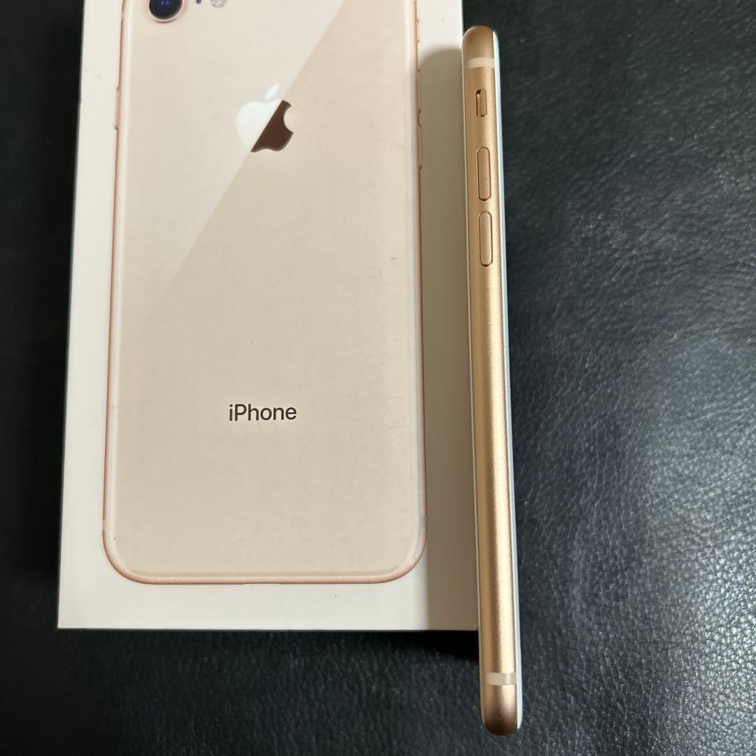 docomo iPhone 8 ローズ 64gb本体 92％　箱付き