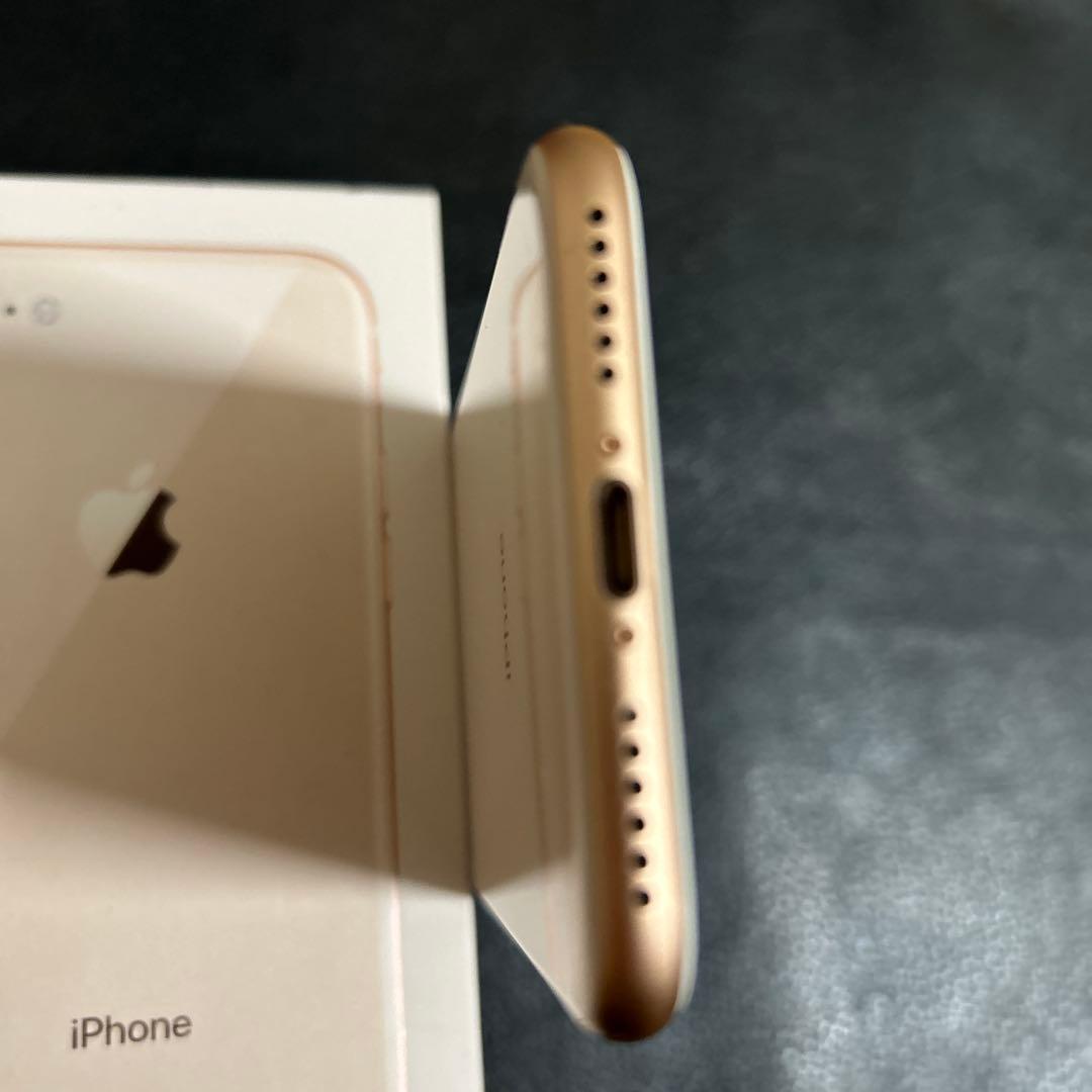 docomo iPhone 8 ローズ 64gb本体 92％　箱付き