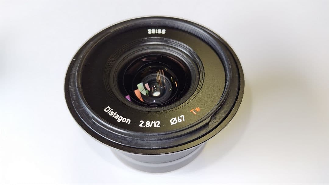 カールツァイスCarl Zeiss Touit 2.8/12 Xマウント 難あり
