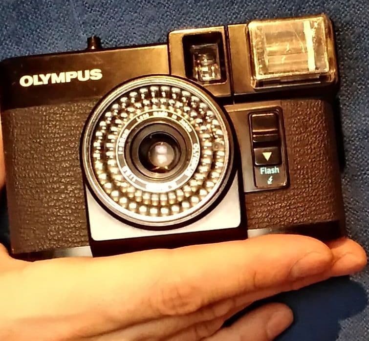 【希少】OLYMPUS オリンパス黒 ハーフカメラ