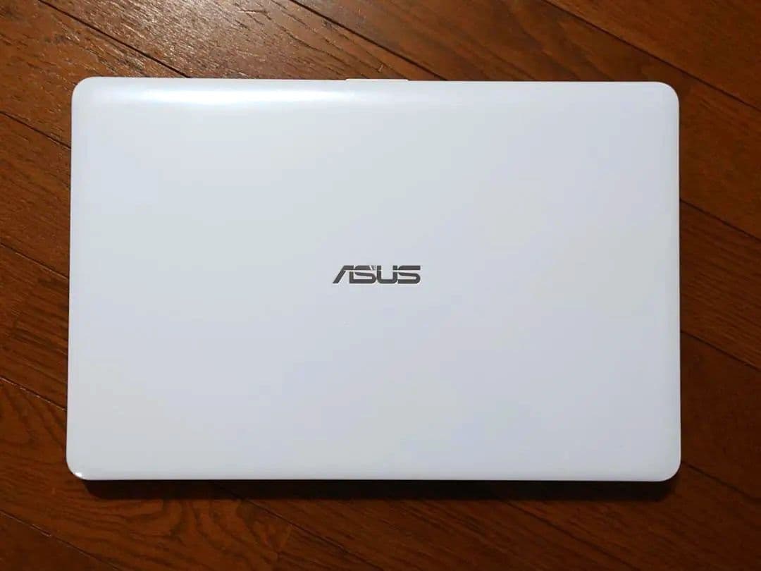 【美品】ASUS VivoBook X540L ホワイト