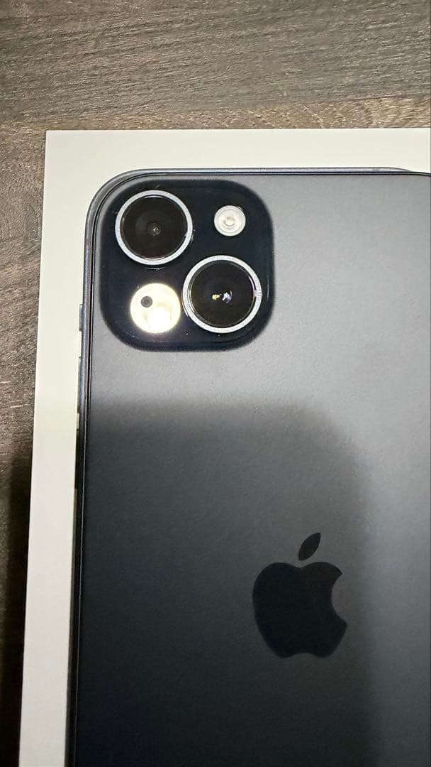 Apple iPhone 15 plus 128GBブラック + AirTag