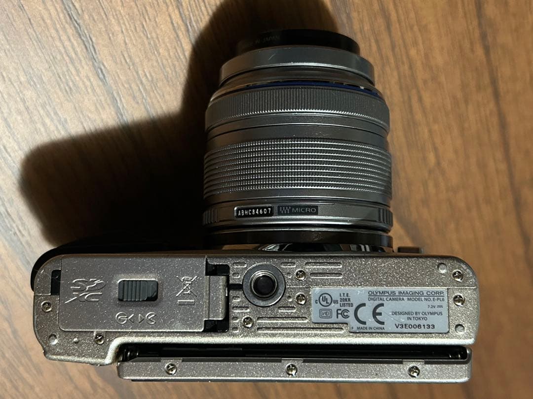 Olympus PEN E-PL6 ミラーレスカメラ