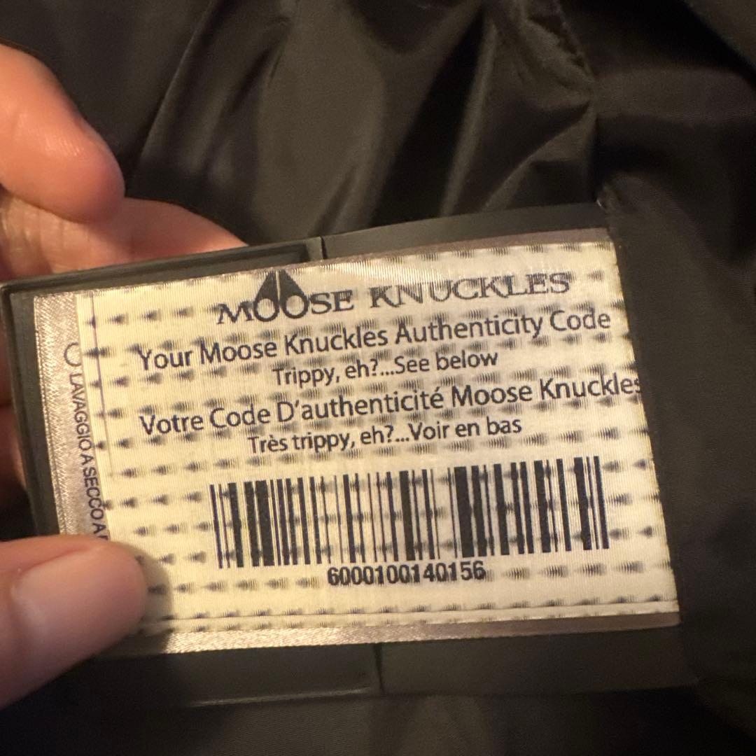 ムースナックルズ　moose knuckles ダウンジャケット