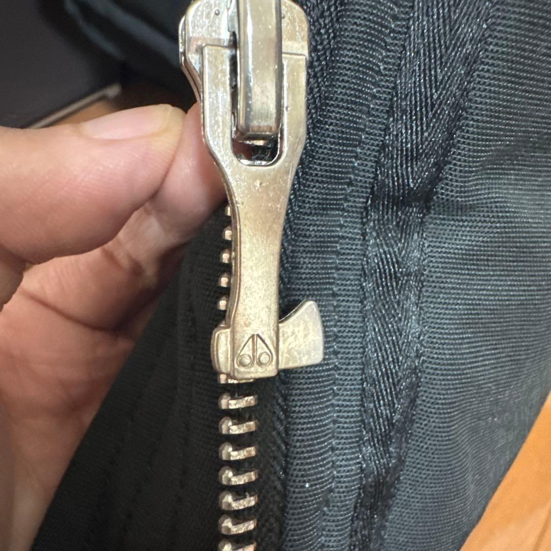 ムースナックルズ　moose knuckles ダウンジャケット