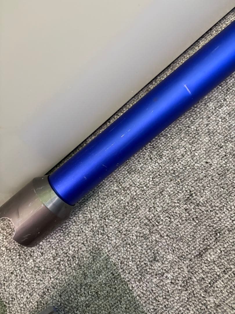 ダイソン 動作確認済Dyson V7 fluffy コードレス掃除機