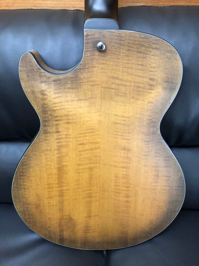 超美品　Ibanez AGS83B アイバニーズ　セミアコ　エレキギター