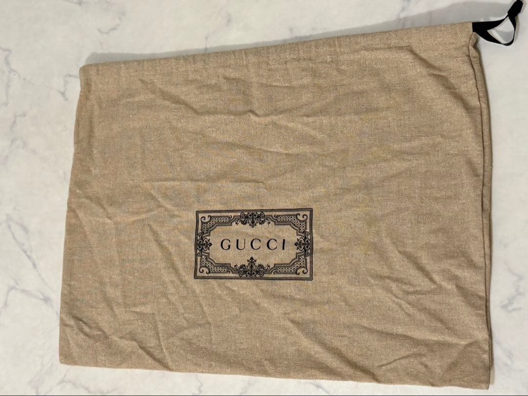 期間限定　GUCCI ボディバッグ 青 GGパターン