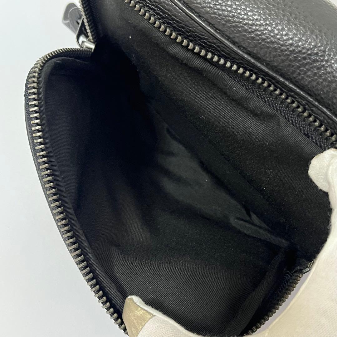 美品✨コーチ　トンプソン　ボディバッグ　ウエストバッグ　シボ革レザー　黒色