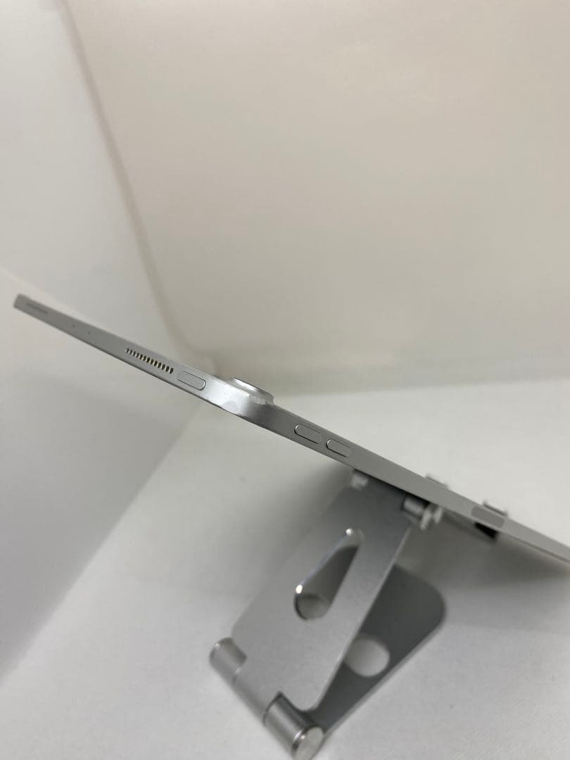 ジャンク品Ipad Pro 11インチ(第1世代) 256GB.KYD6M