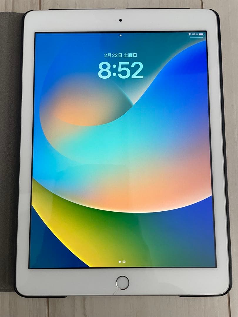 Apple iPad 第5世代 Wi-Fi 32GB 動作確認済み