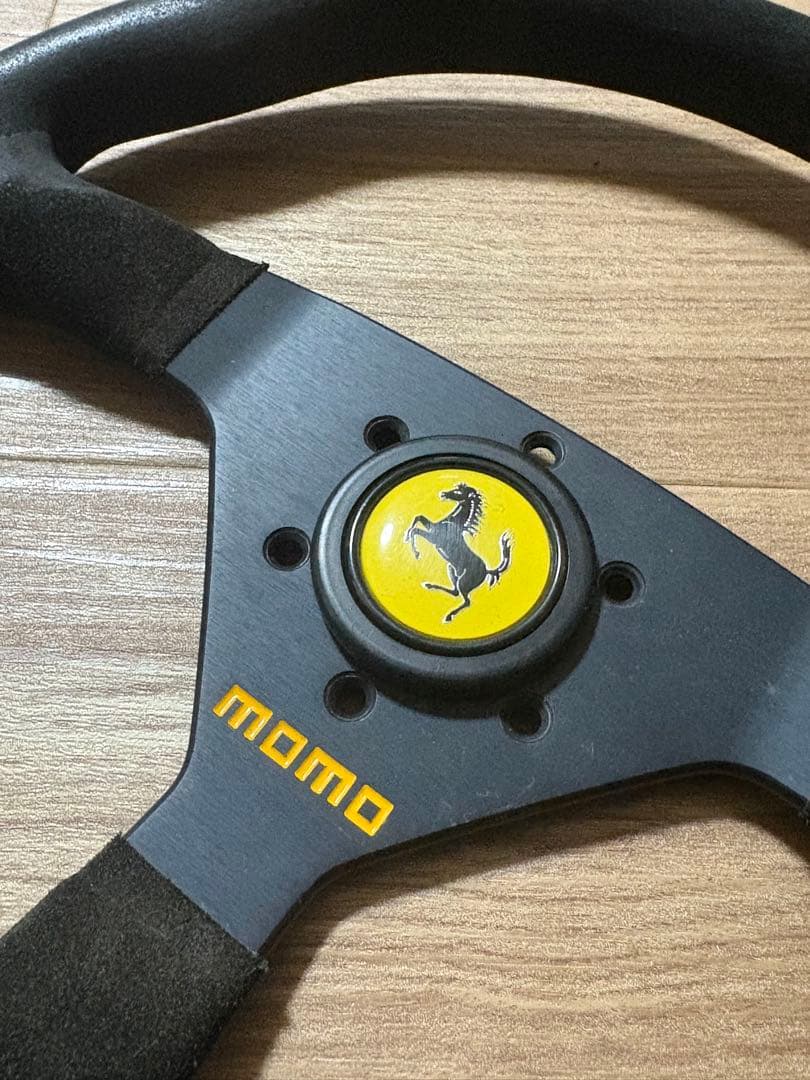 MOMO FERRARI 35パイ