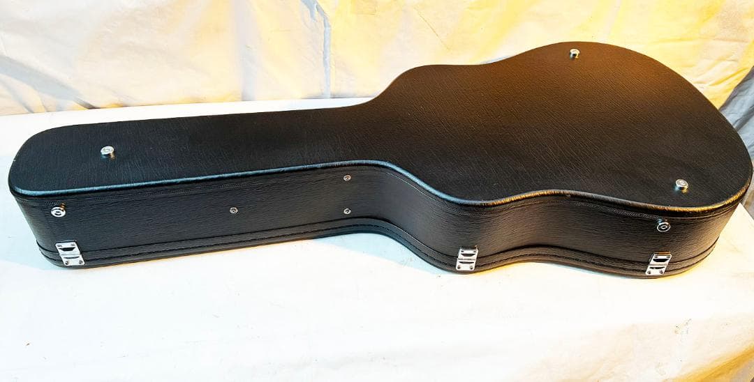 ★　ドレッドノートギター用　美品ハードケース　★