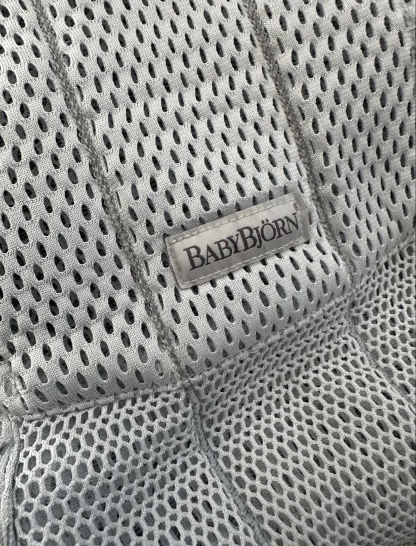 【最上級モデル】ベビービョルン 抱っこ紐 ハーモニー メッシュ シルバー 美品