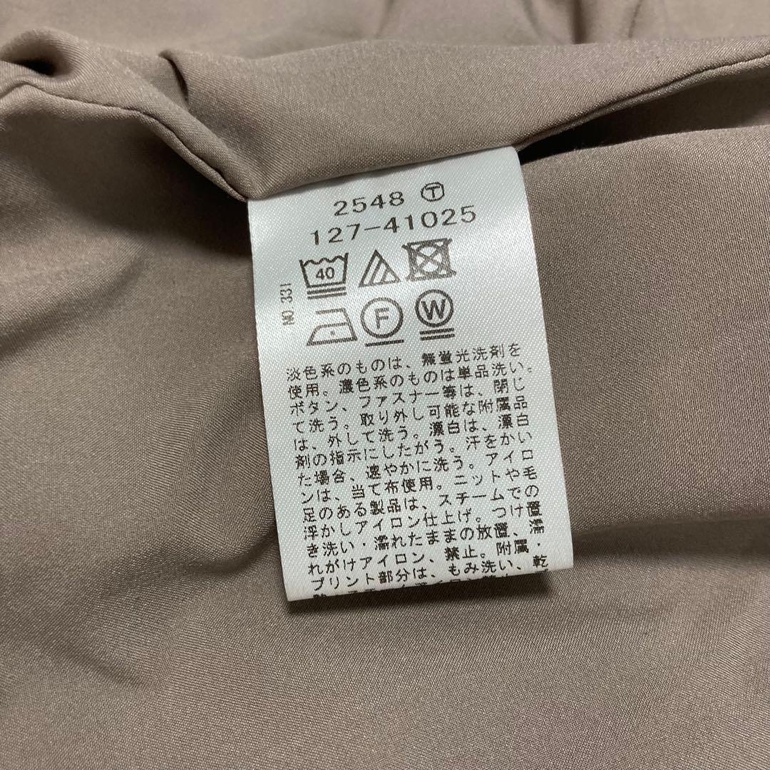 美品　インディヴィINDIVI ノーカラーパンツスーツ　ベージュ　ブラウン　38