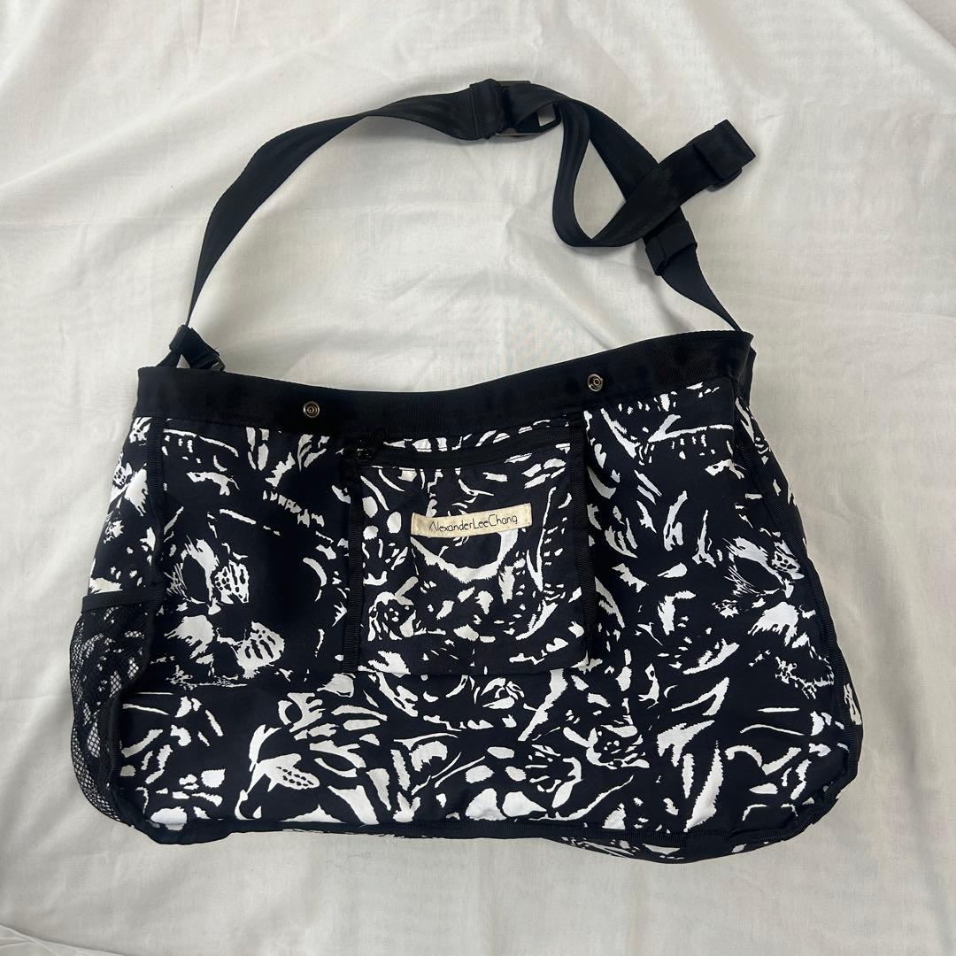 アレキサンダーリーチャン×クローム 大きめショルダーバック ブラック 黒 26L