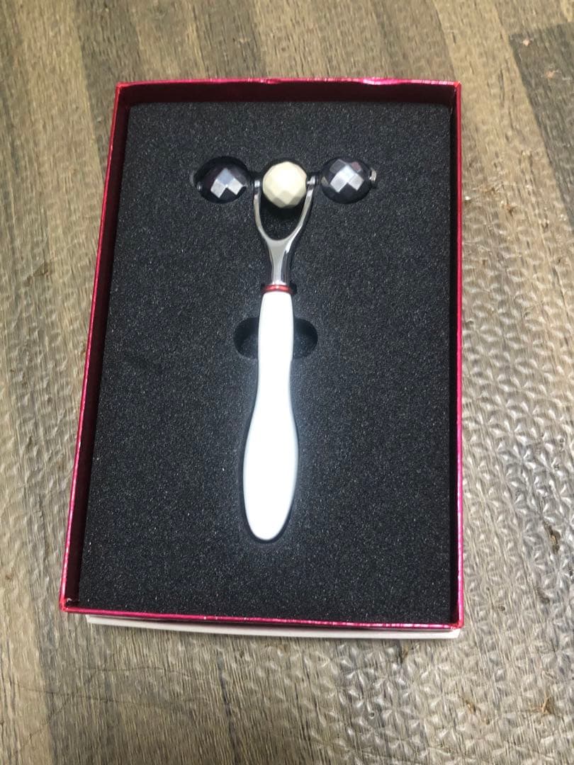 QUMAless （クマレス）テンプレス 目元マッサージャー