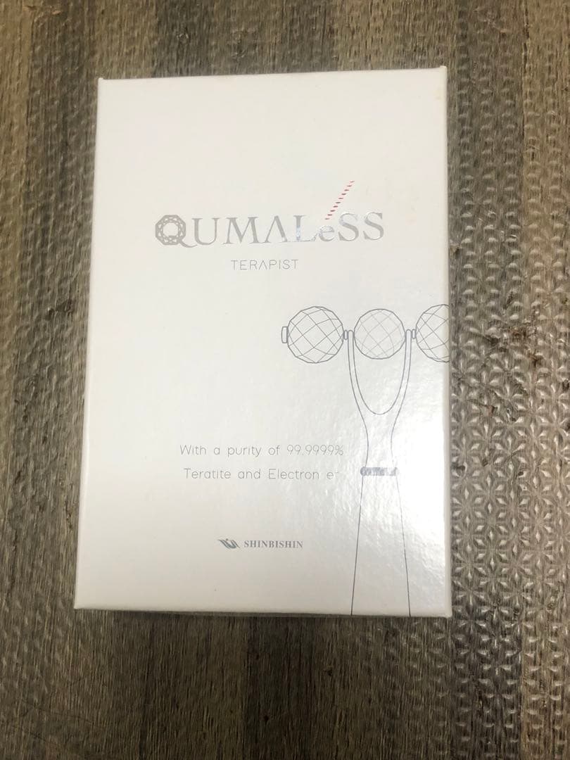 QUMAless （クマレス）テンプレス 目元マッサージャー