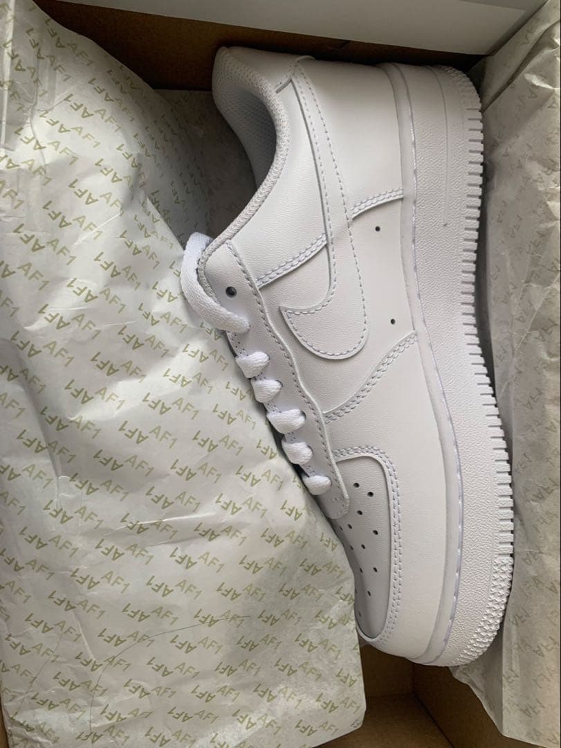 Nike Air Force 1 '07 ホワイト 8
