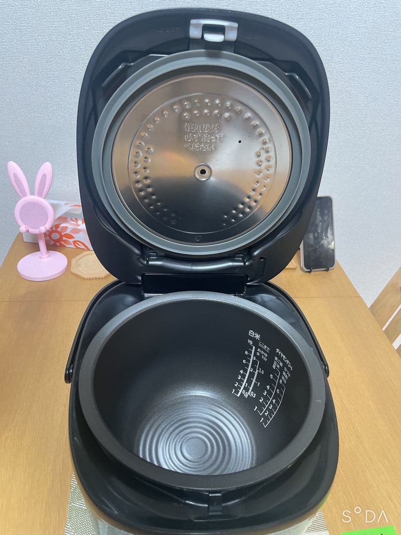 2023年製　東芝炊飯器 真空IH10合　RC-18VRV 動作保証