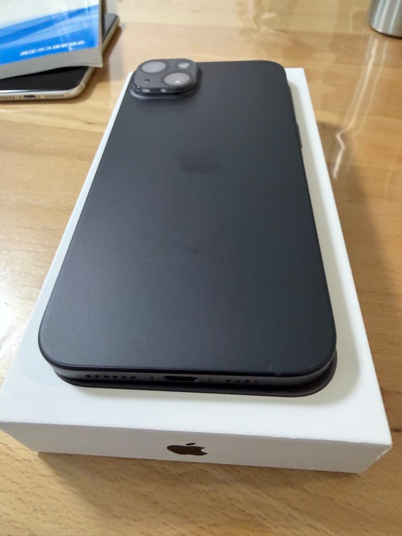【美品】iPhone15 Plus 256GB