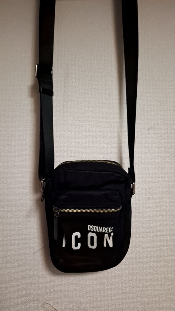 DSQUARED2 ICON メッセンジャーバッグ