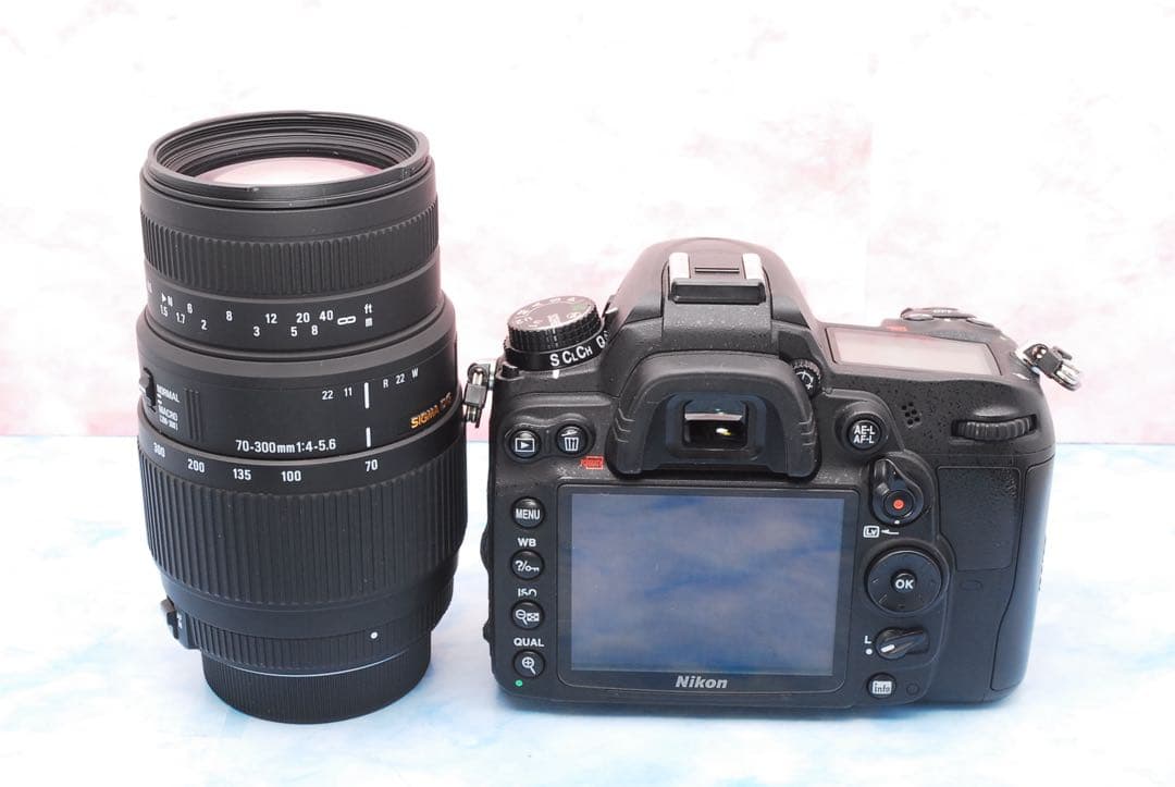 ニコン D7000☆一眼レフカメラ☆超望遠レンズ＆三脚☆遠距離撮影バッチリ！