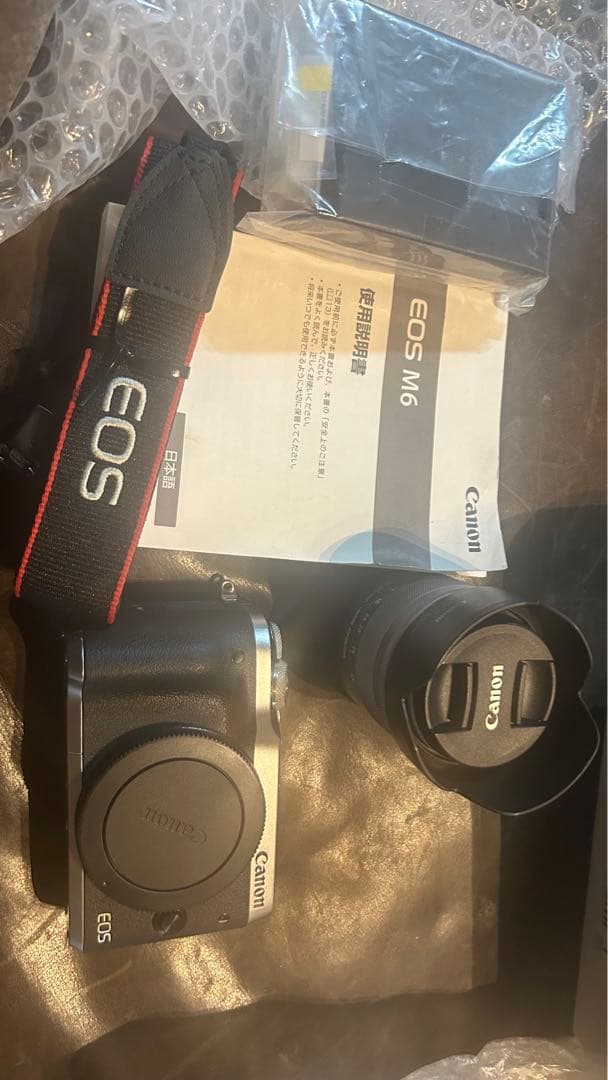 Canon ミラーレス一　EOS M6 レンズキットEF-M15-45mm