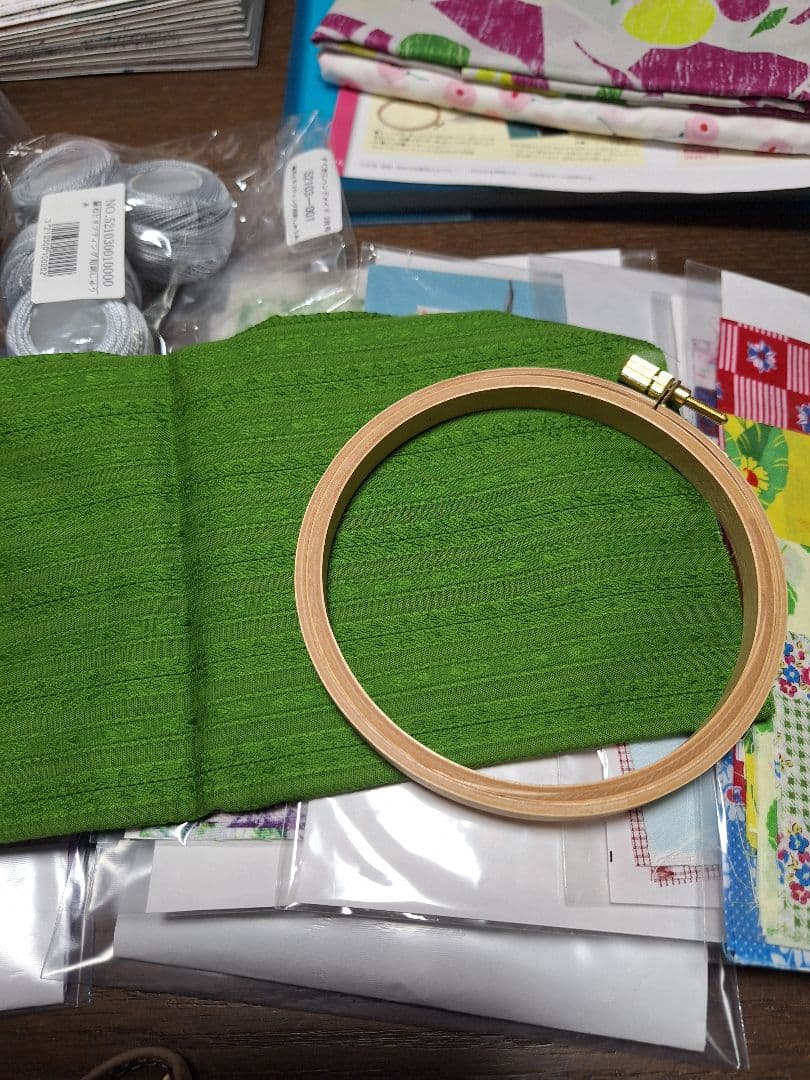 鷲沢玲子のマンスリーキルト※リンゴの木のキルト、キット