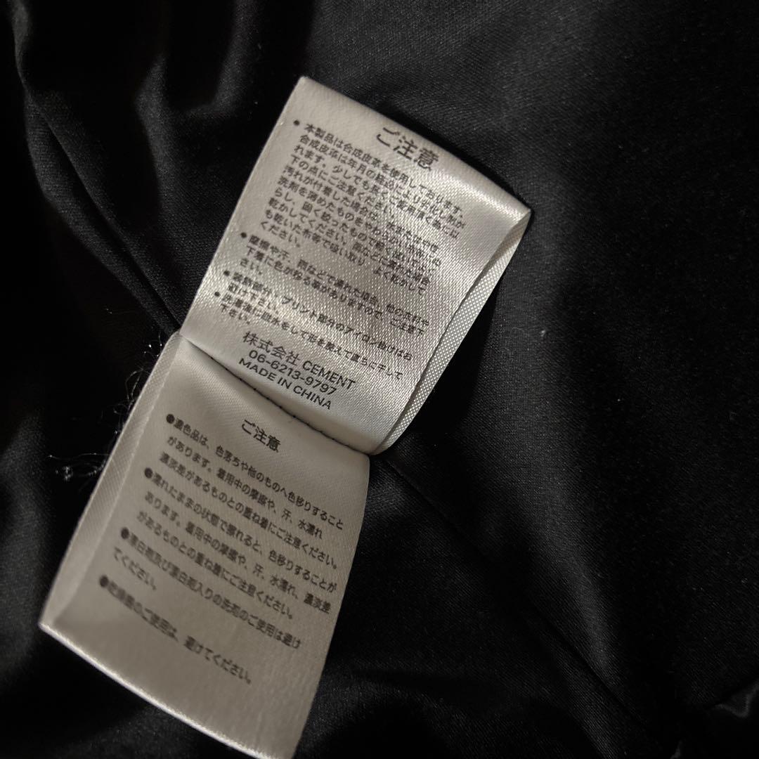 AMBITIONS フード付き黒ベスト