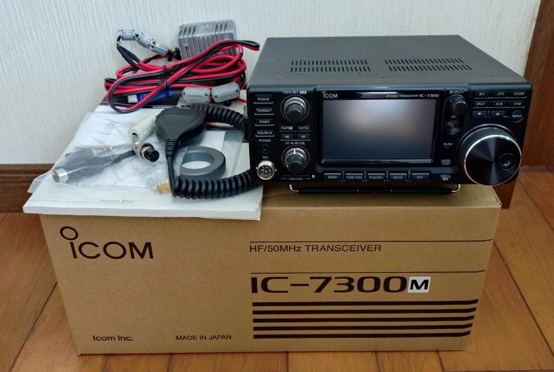 ★★★アイコムＩＣ－７３００Ｍ（５０Ｗ）ＤＣ-ＤＣコンバータ他付属品あり★★★