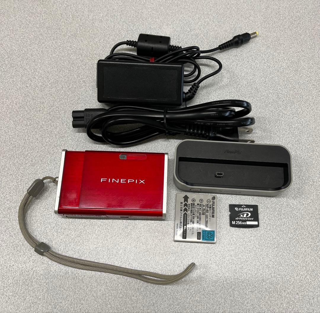 FUJIFILM デジカメ FinePix Z2 デジカメ　コンデジ