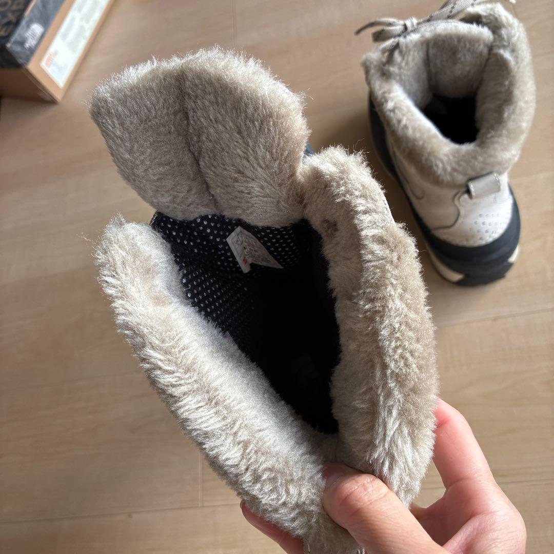 【レディース23.5㎝相当】THE NORTH FACE 防水・防寒スノーブーツ