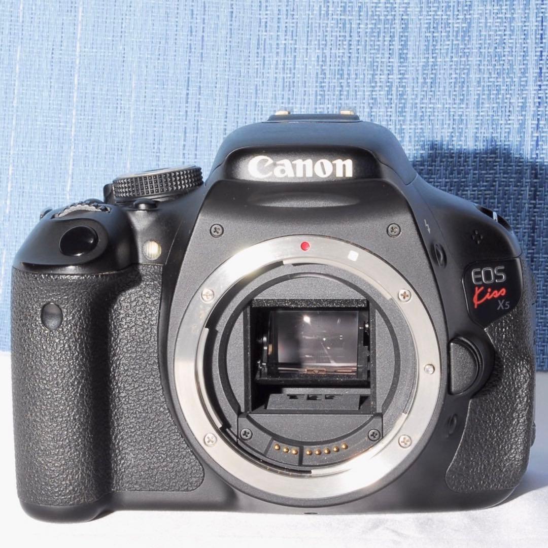 スマホ転送♥️Canon.EOS Kiss X5 レンズキット♥️ストロボ付き！