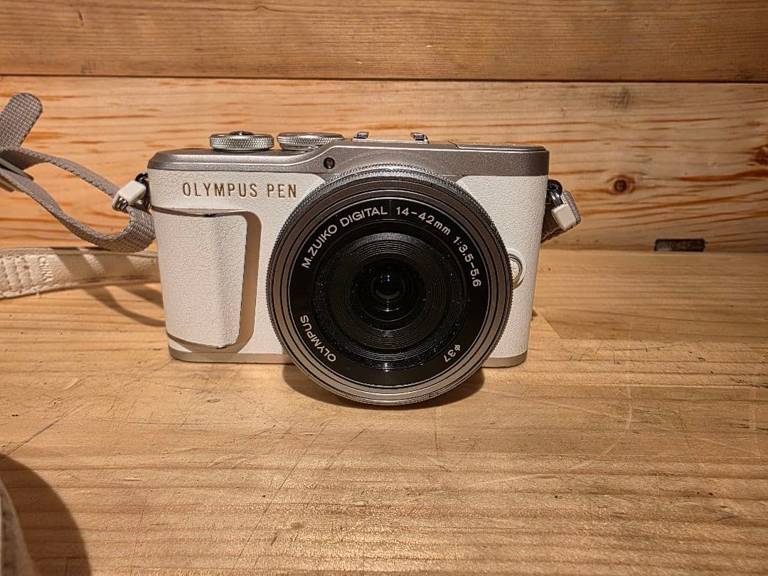 OLYMPUS オリンパス PEN E-PL9