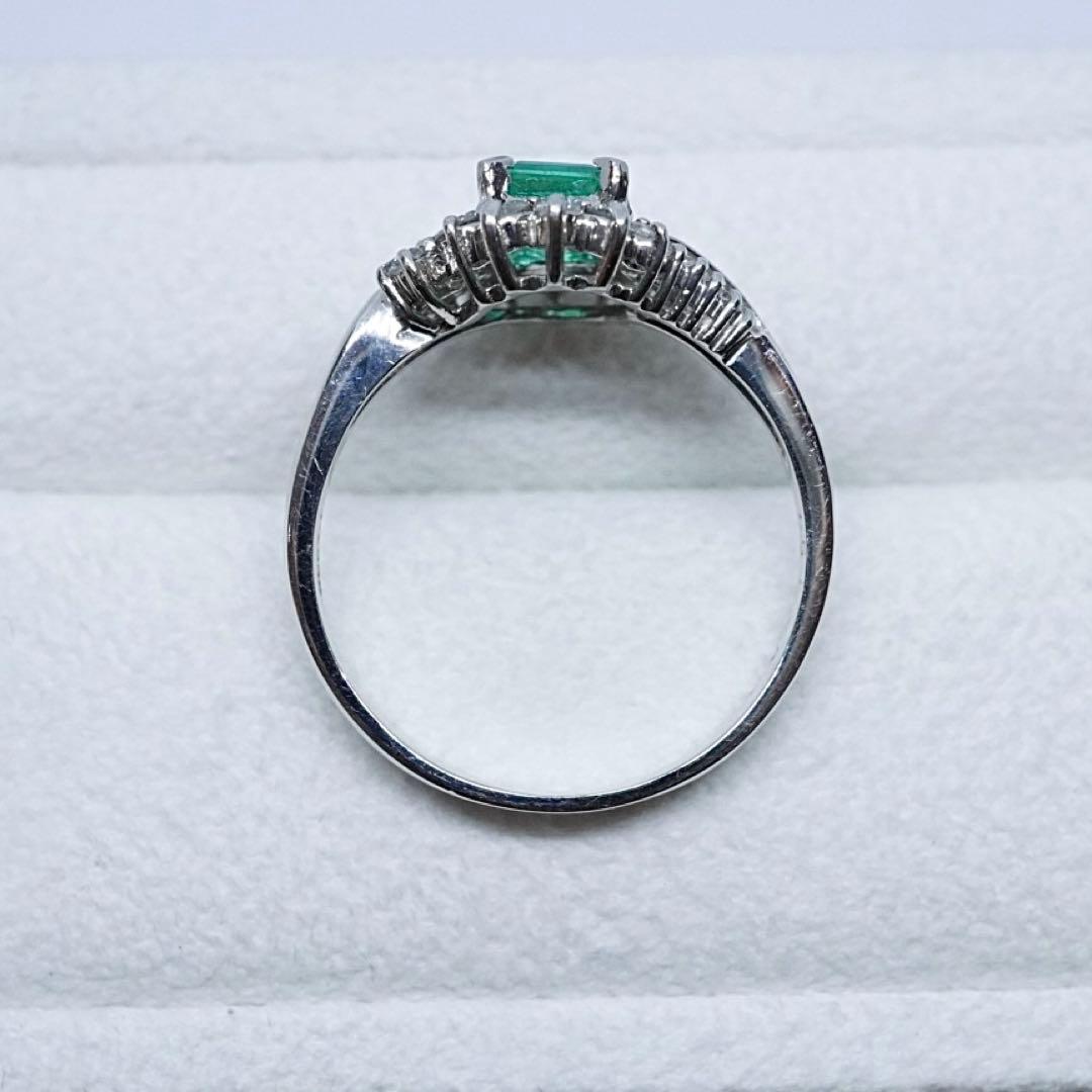 Pt900 プラチナ　エメラルド ダイヤモンド　リング