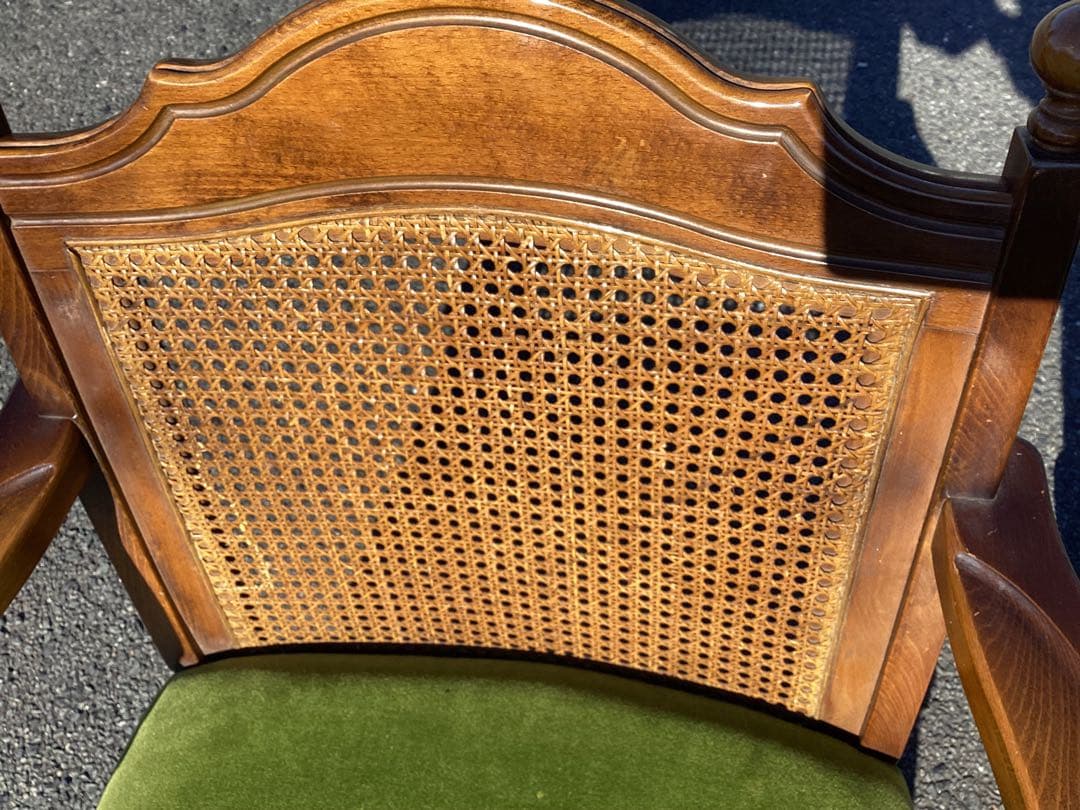 千葉県鴨川発　③オールドカリモク　Karimoku　チェア　肘掛け付き