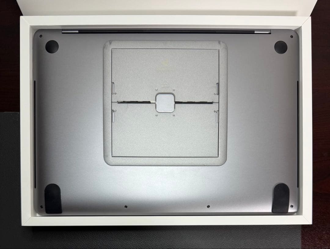 MacBook Pro 2020。16GB。 500GB