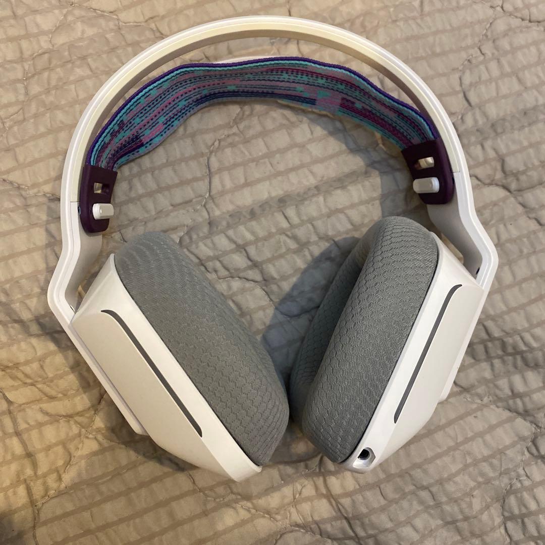 ロジクール　G733 ゲーミングヘッドセット　ヘッドホン　ホワイト