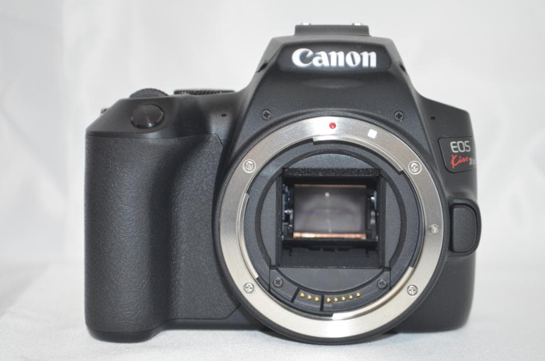美品 【Canon EOS Kiss X10 ダブルレンズ】 Wi-Fi搭載