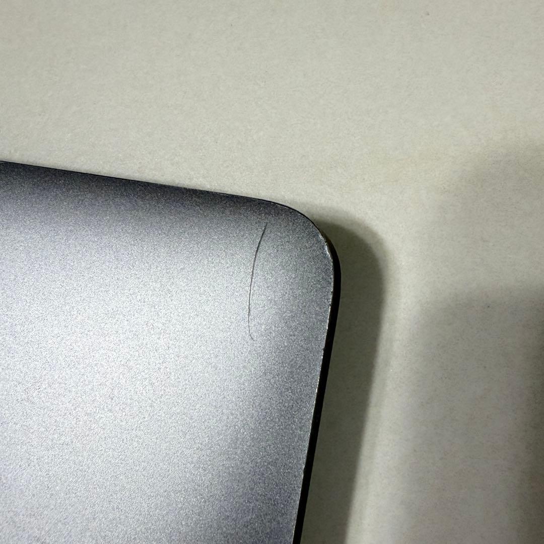 MacBook Air 13\" 2018 8GB/256GB スペースグレー