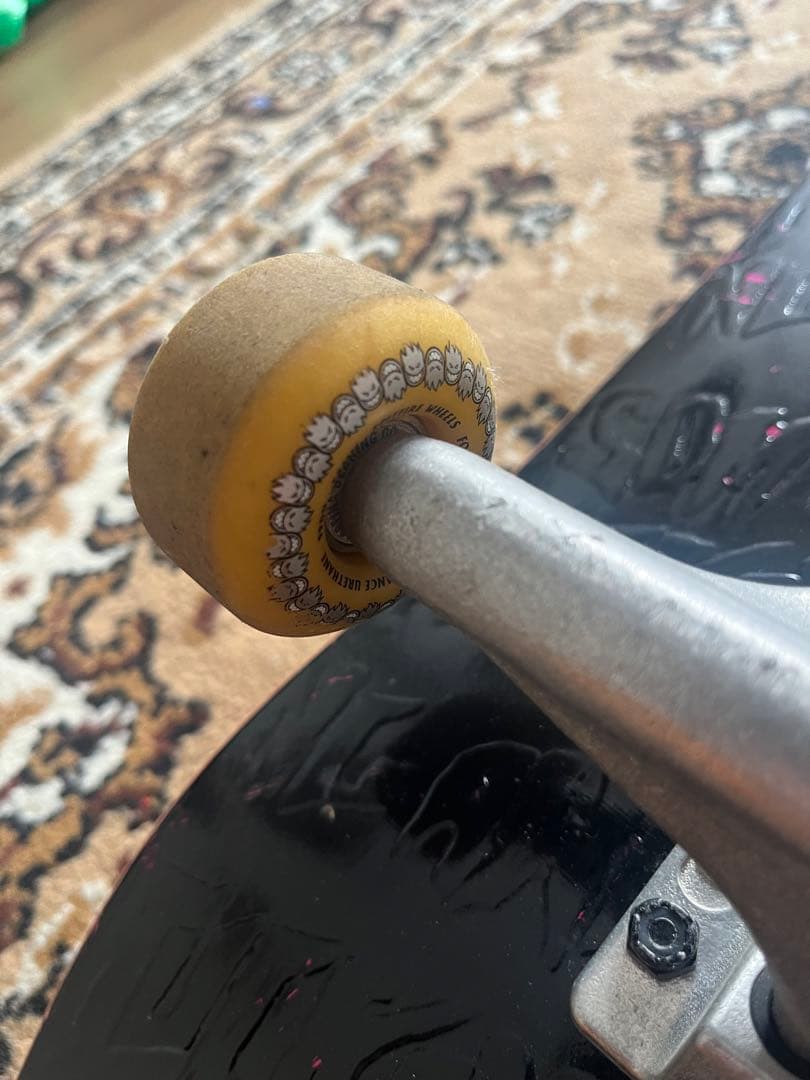 ファッキンオーサム　スケートボード　コンプリート　美品　値下げ可能