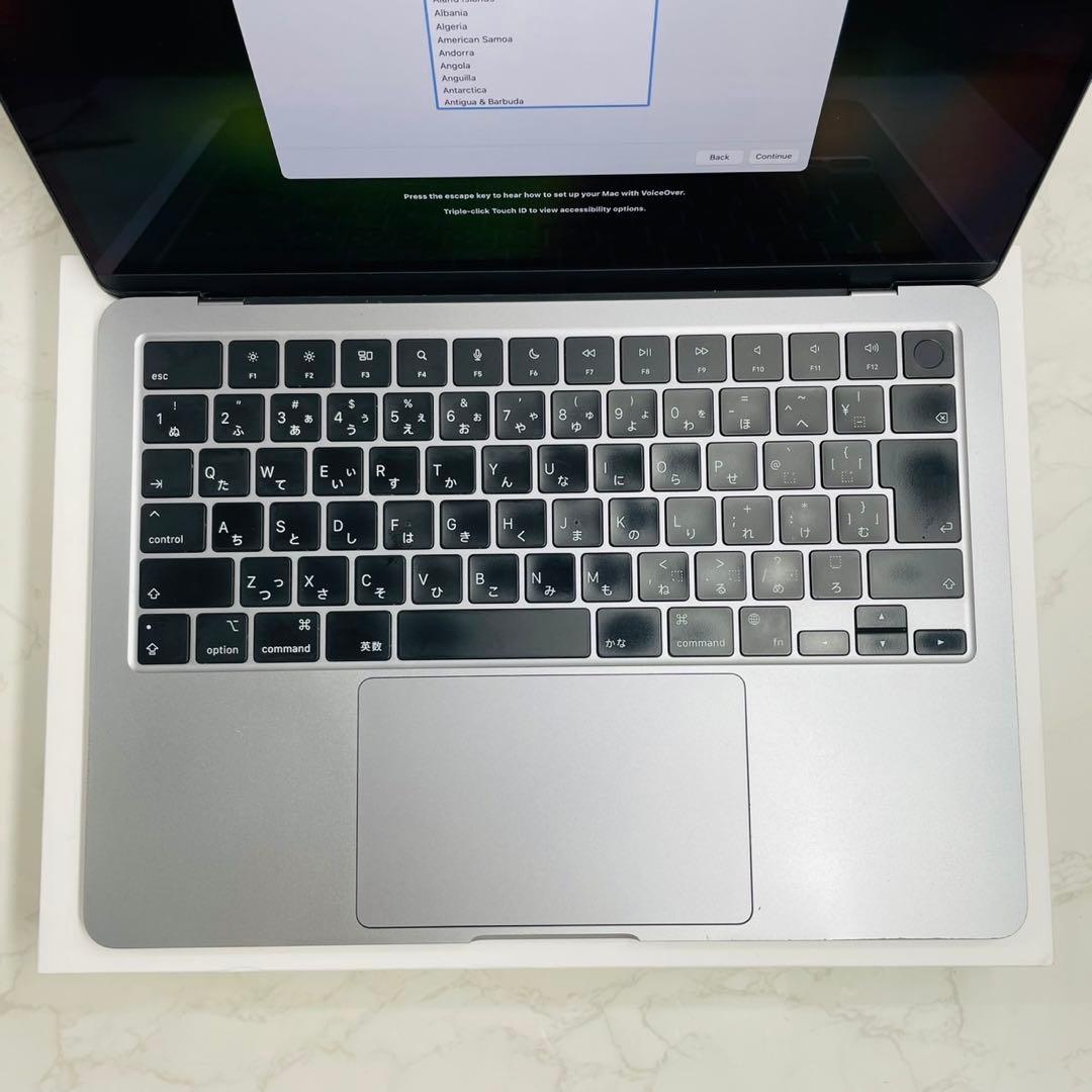 Macbook air M2 13インチ 24GB 256GB 充放電574回