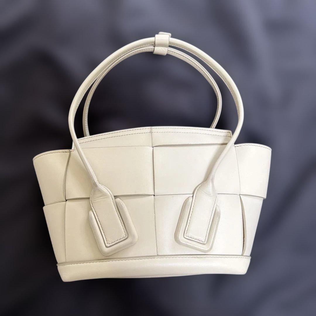 ボッテガヴェネタ　ミニ ザ アルコ